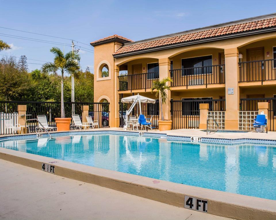 Comfort Inn Sun City Center - Ruskin - Tampa South Экстерьер фото